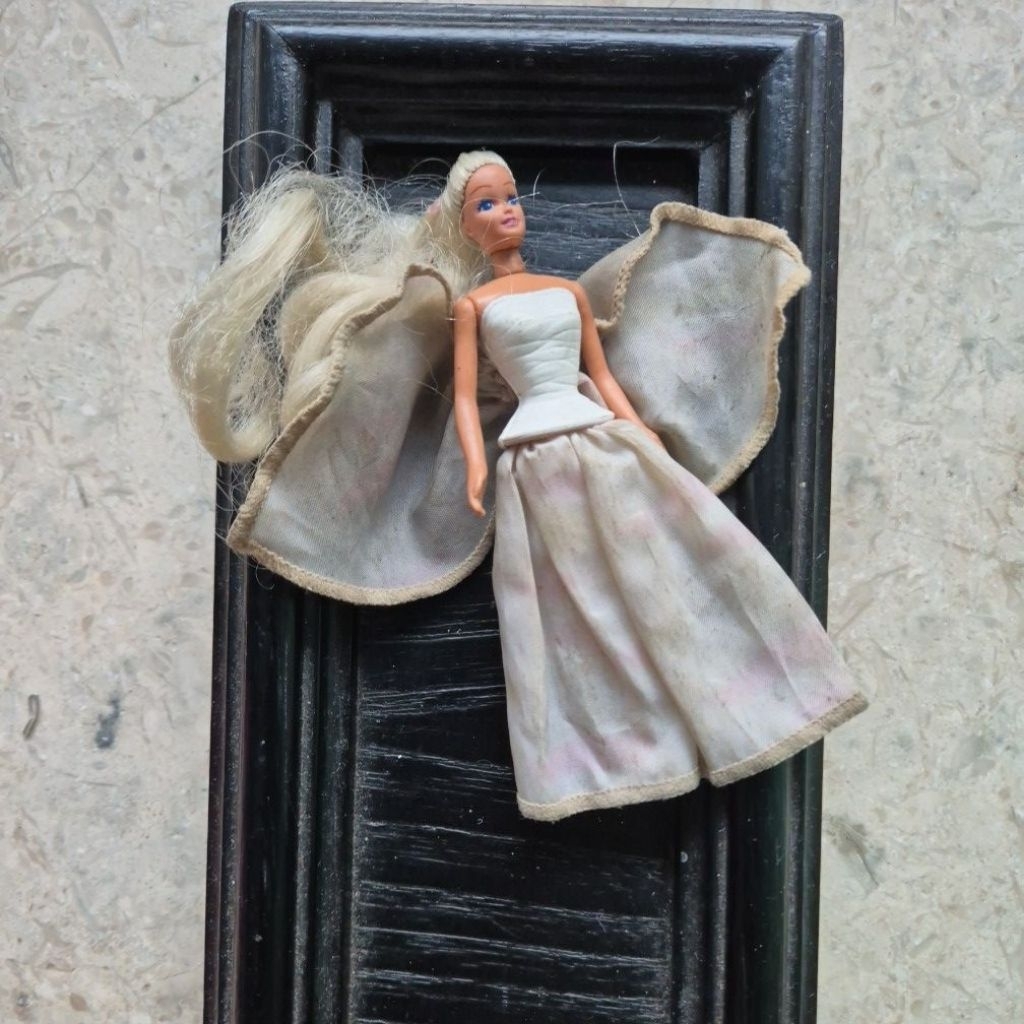 Boneka Barbie Happy Meal toy angel