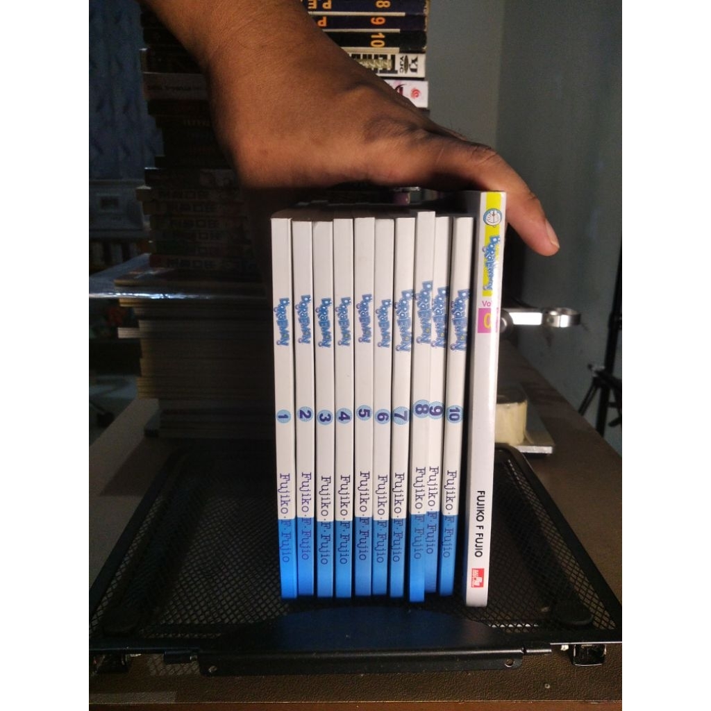 Komik Doraemon volume 0-10