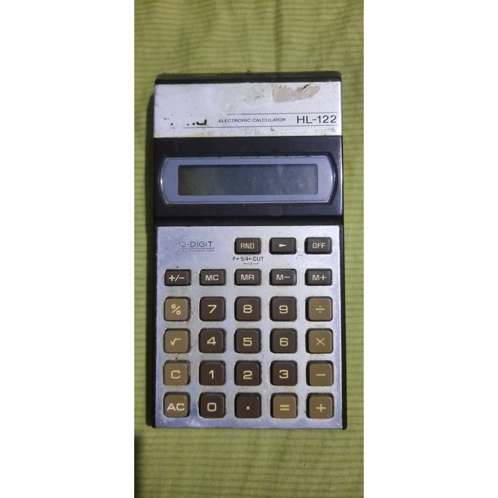 

calculator Casio vintage jadul 12 digit type HL-101 HL-122 (kondisi mati)
