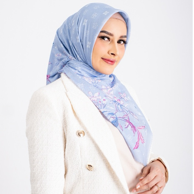 Naura Glow Series - Mahadewi Scarves - Hijab Voal Segi Empat – Hijab Floral Elegan