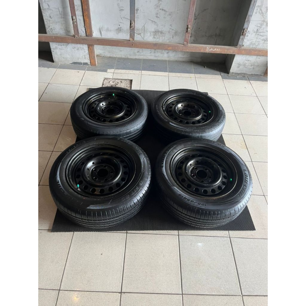 velg seken kaleng original Mercedes-Benz ring 15 tanpa ban