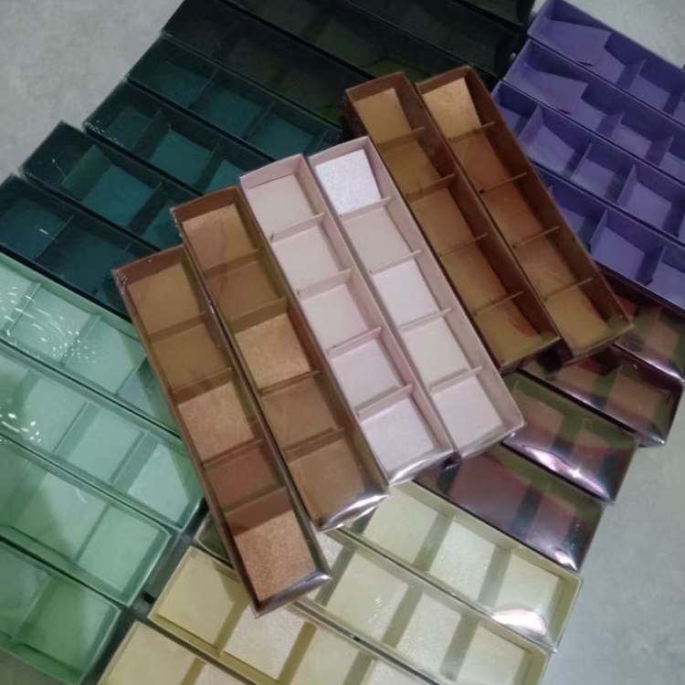 

Box Sekat untuk Cokelat Isi 5 Sekat_SoftBox Tutup Mika