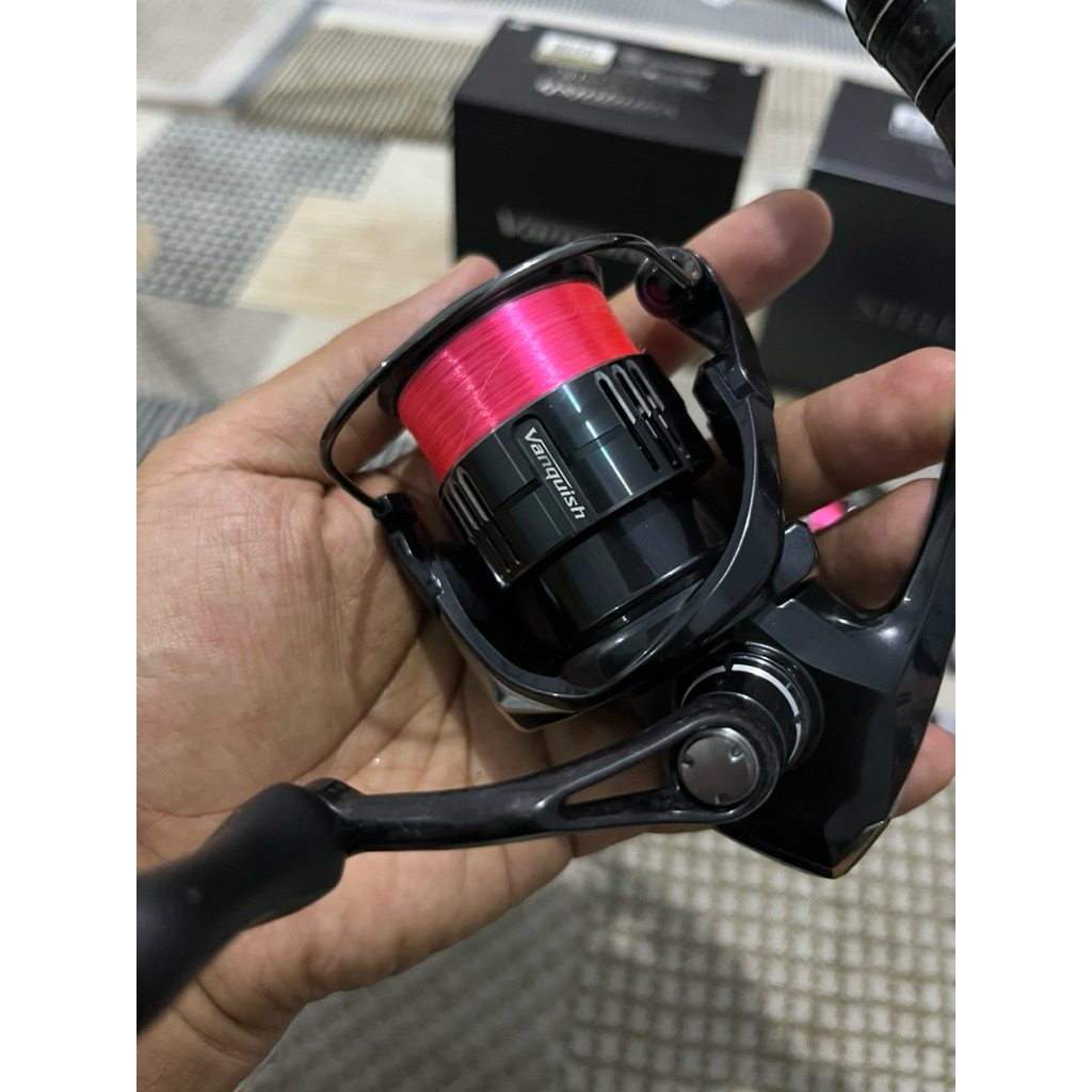 Reel Shimano Vanquish 2019 C2000SHG second like new
