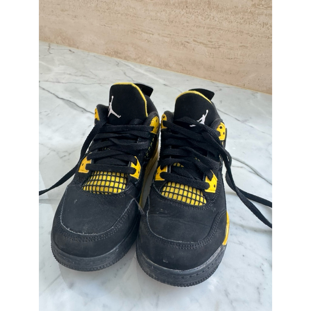 sepatu basket anak jordan preloved ori US 12C