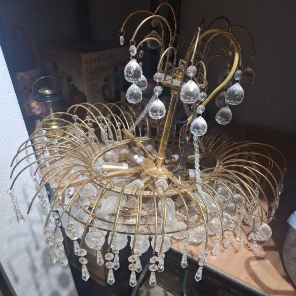 Lampu gantung hias chandelier emas