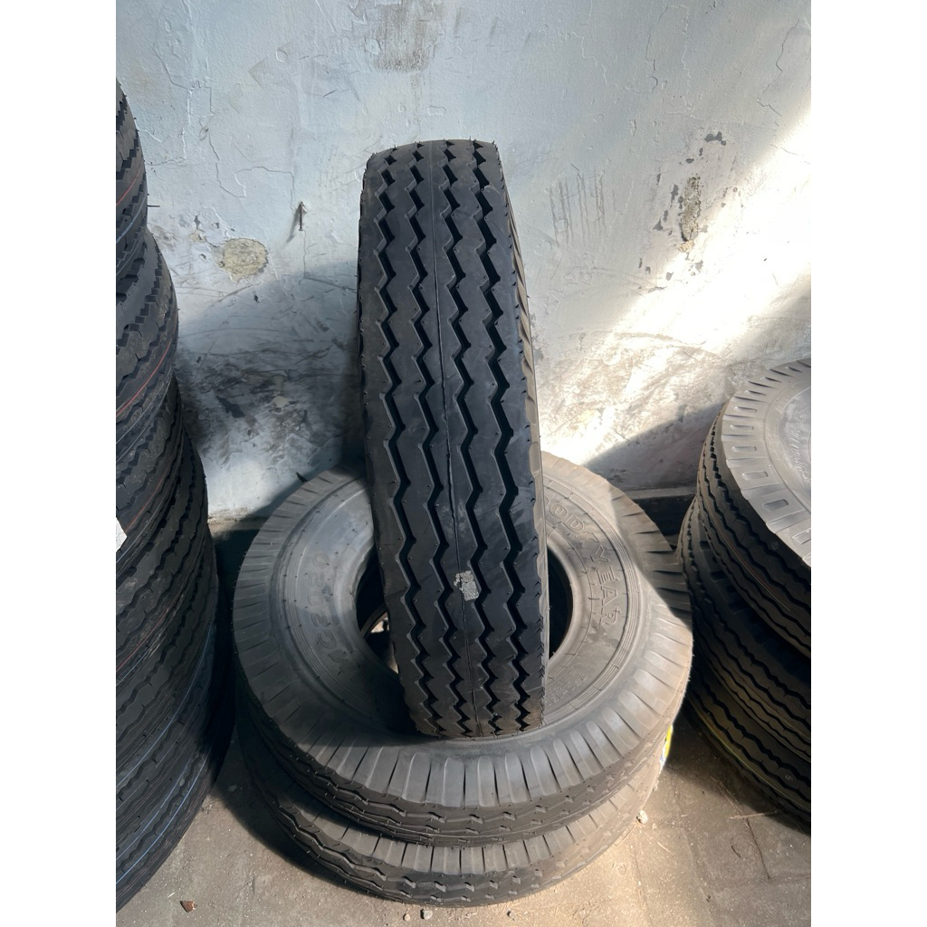 Ban Truk Goodyear 750 R15 15 HMG2020 engkel