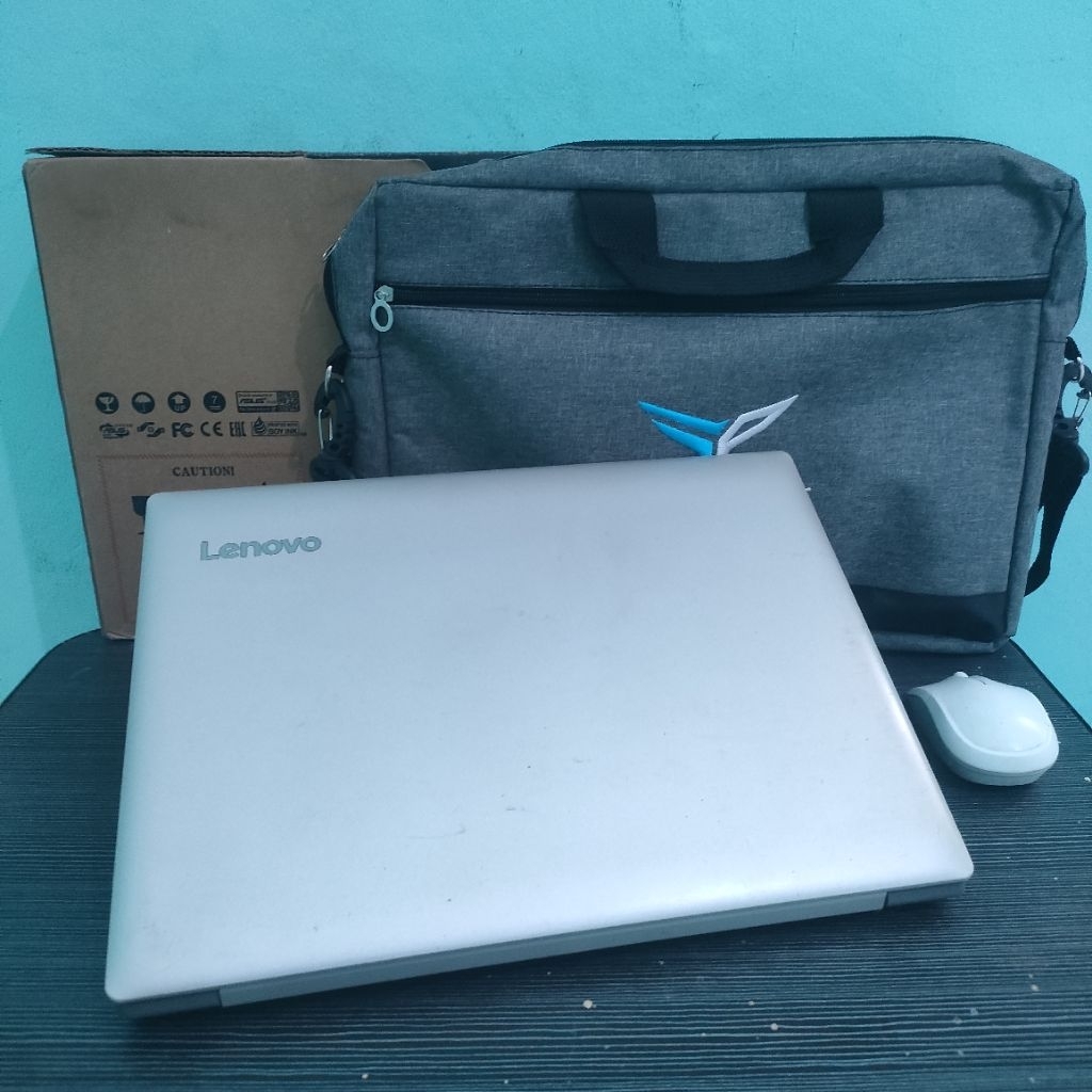 Laptop Lenovo Ideapad AMD A9 Ram 8 Ssd 256 Mulus Normal Bergaransi