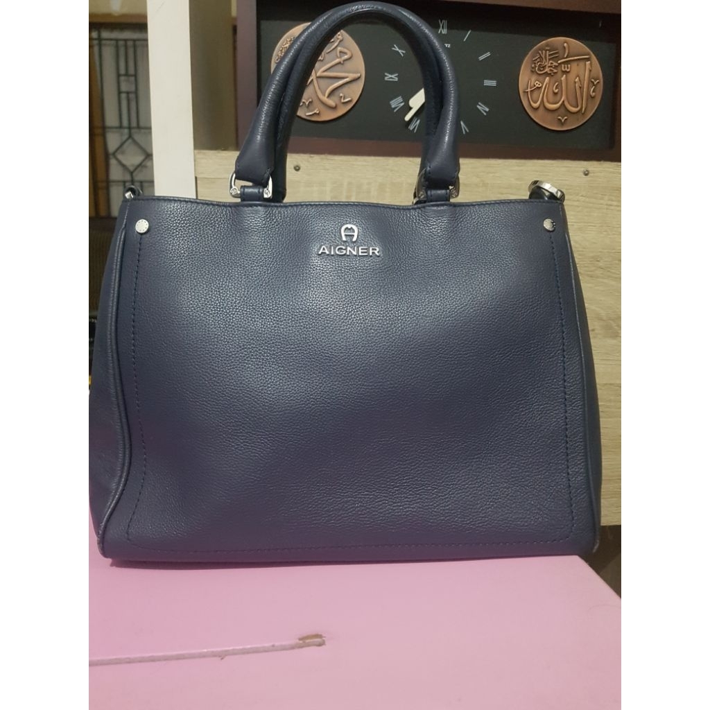 tas aigner original