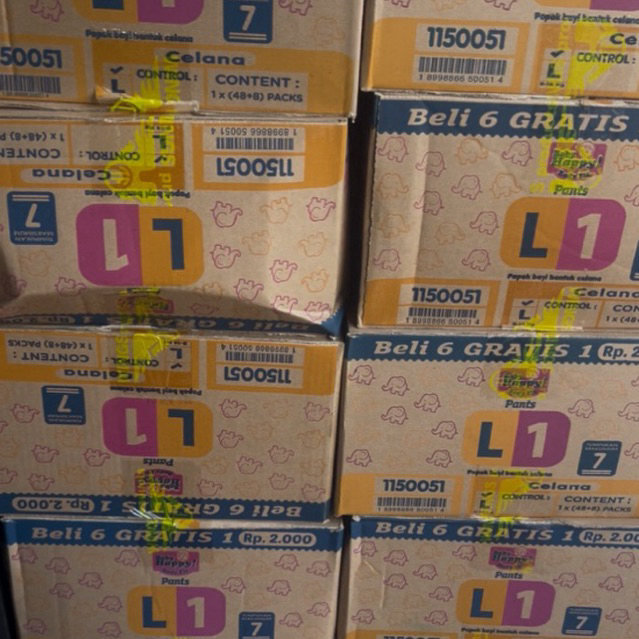 1 Dus Pampers Baby Happy Rencengan M & L
