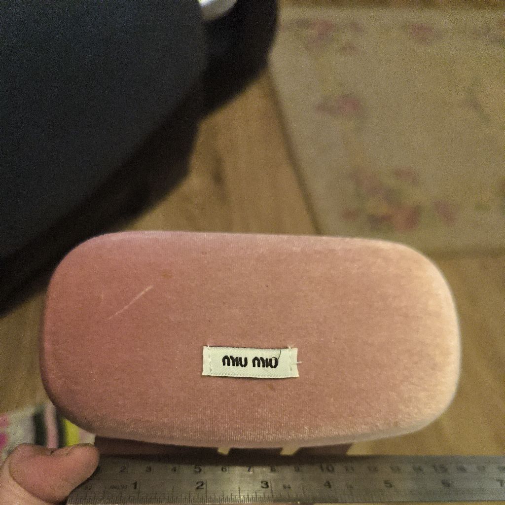 Kotak Kacamata Miu2 ori preloved