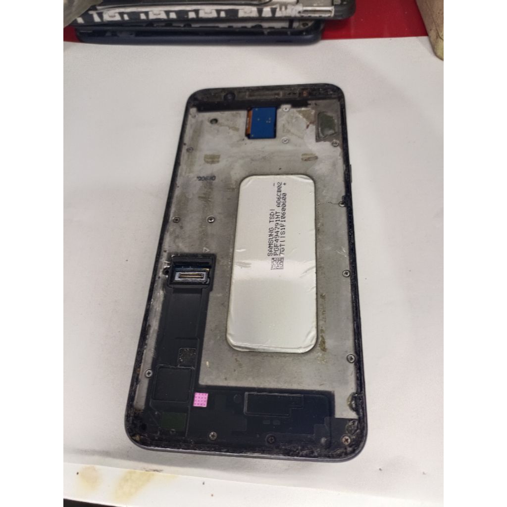 samsung j8 minus lcd