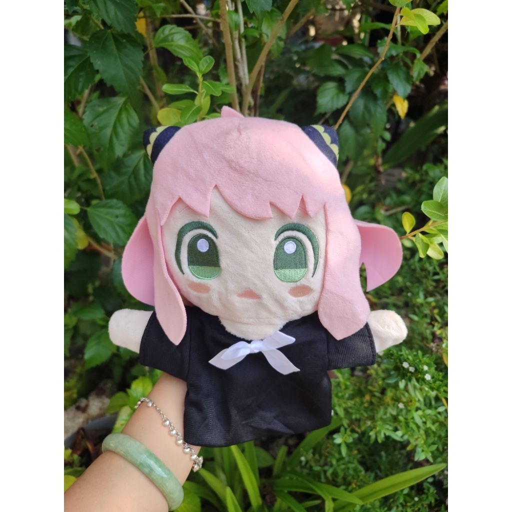 boneka tangan anya spy x family