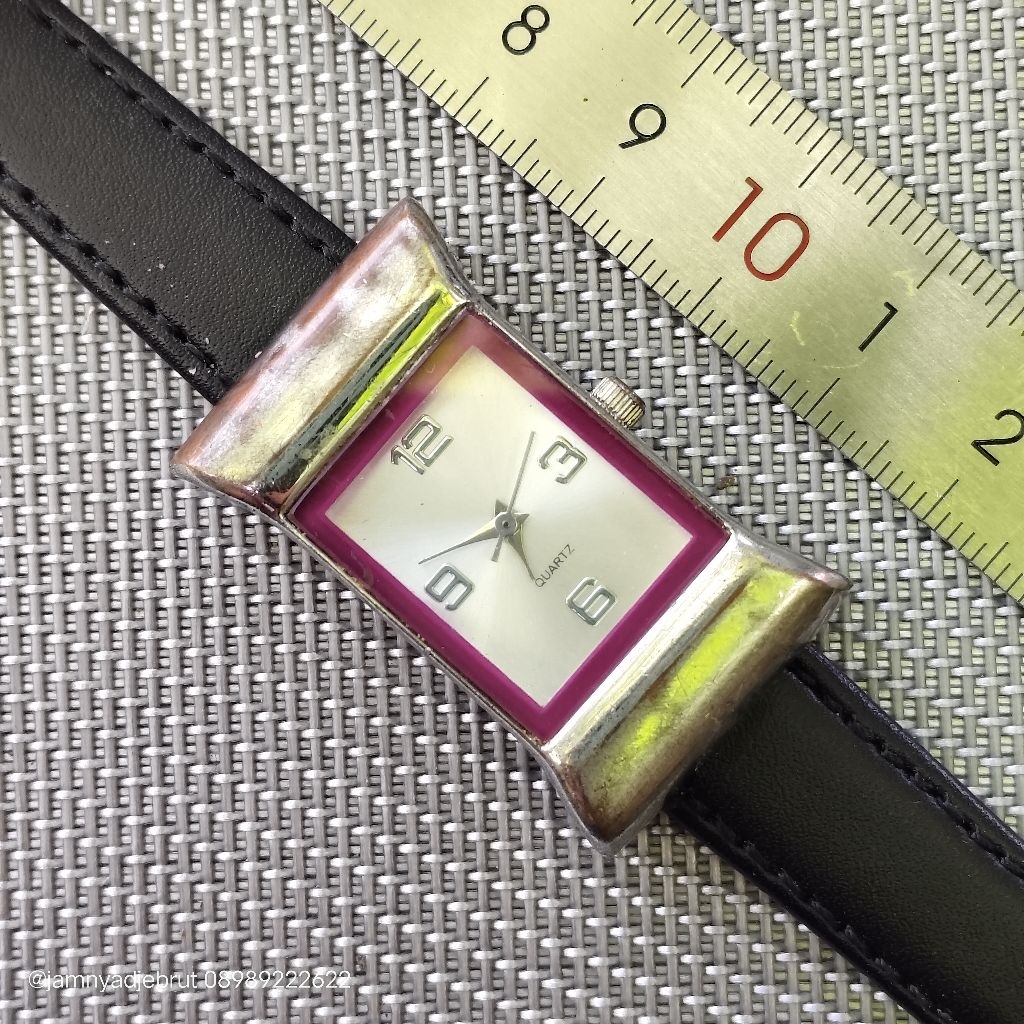 Jam Singapore Nobrand Unik Bekas