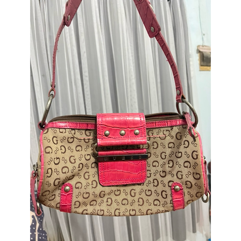 PRELOVED TAS GUESS VINTAGE
