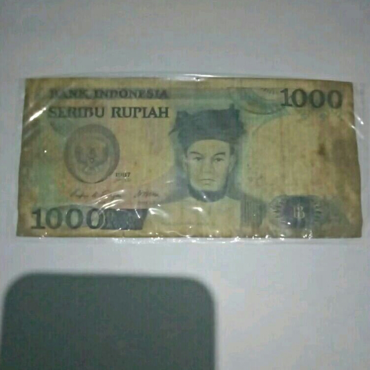 UANG KUNO 1000 Rupiah seri Sisingamangaraja