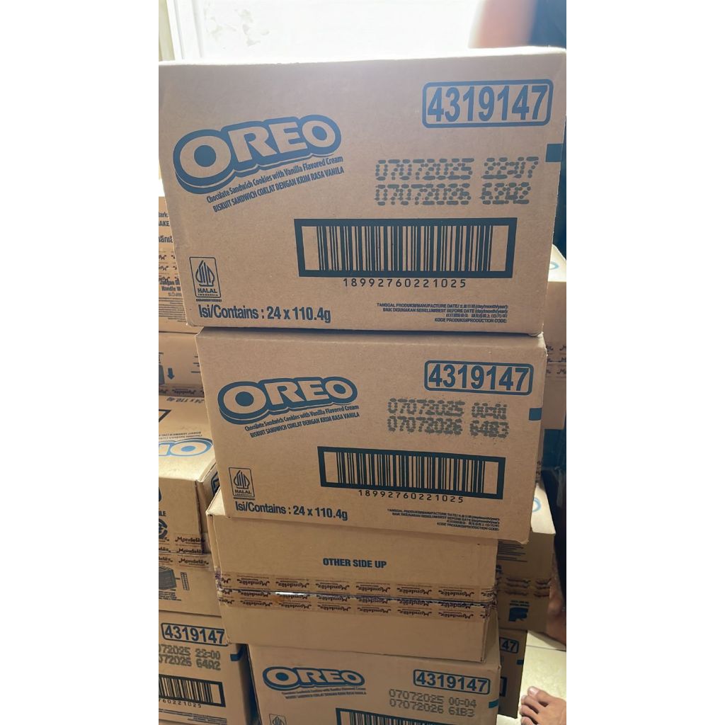 

Oreo Roll Vanila Original 1 DUS isi 24 pcs x 110.4 gram EXP LAMA