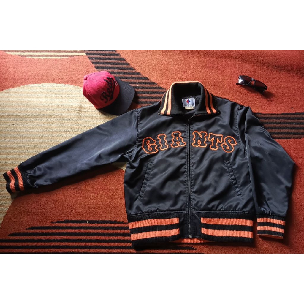 Jaket varsity  descente x Giants second