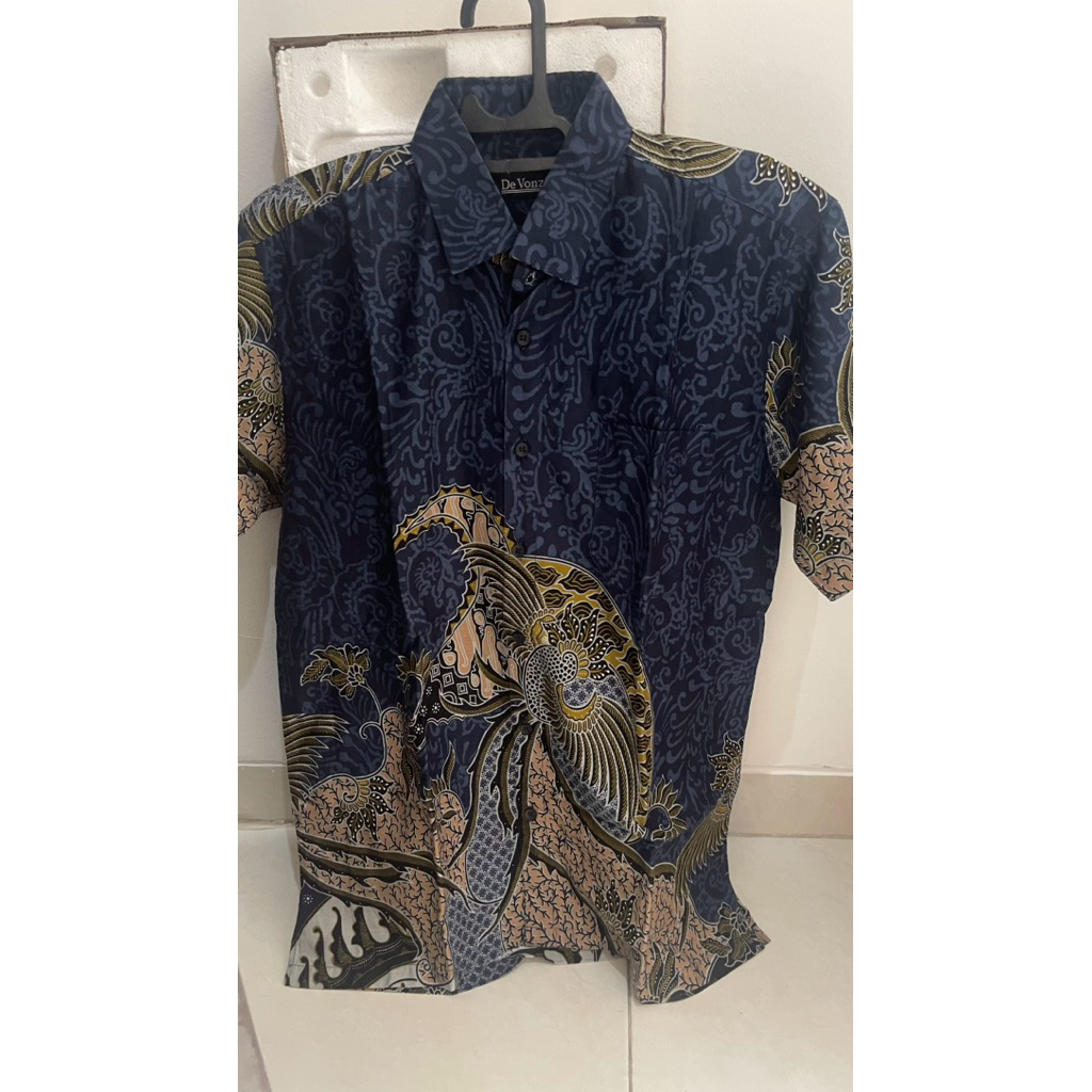 preloved kemeja batik laki laki De Vonzo