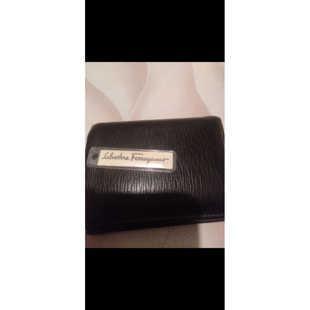 Dompet Salvatore Ferragamo calfskin Made in Italy