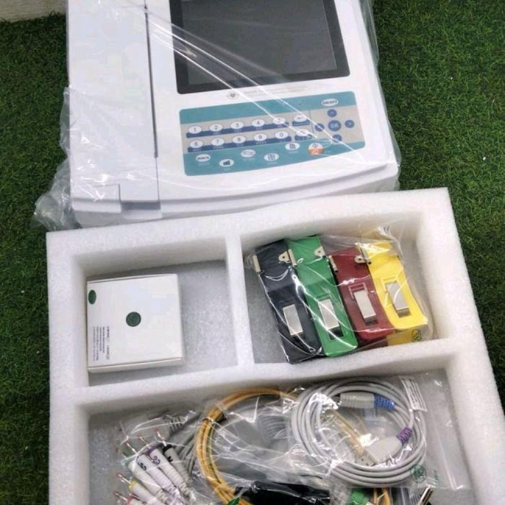 Digital 12-lead 12-channel Electrocardiograph ECG/EKG CONTEC ECG1200G