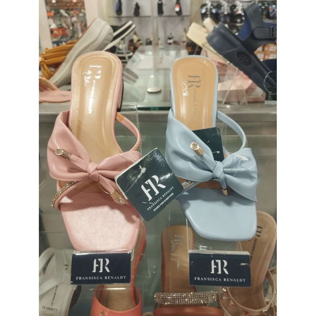 Sandal perempuan FRANSISCA RENALDY Ljamila 02