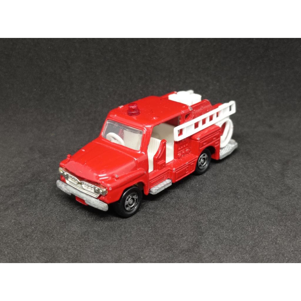 Tomica No. 68 Isuzu Fire Engine Truck - Loose China