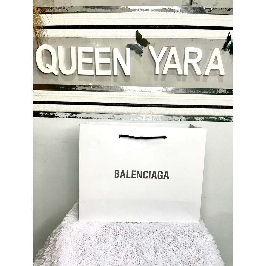 

PAPERBAG B4L4nci494 untuk pembungkus kado