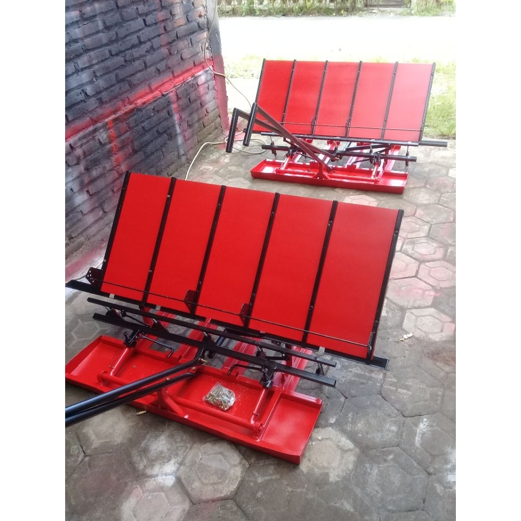 ALAT TANAM PADI MANUAL