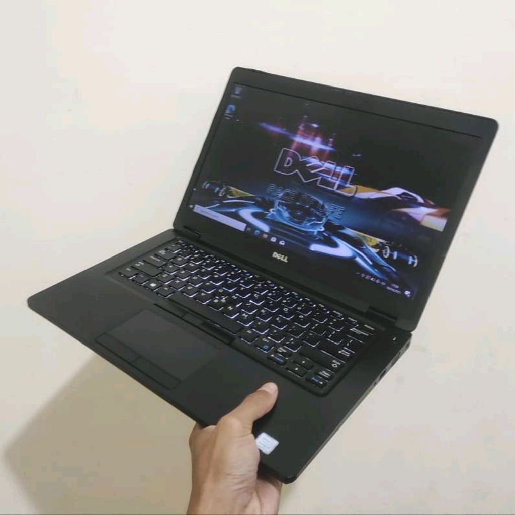 DELL LATITUDE 5480 i7-7820HQ / 16GB RAM / 512GB SSD / FHD / BACKLIGHT