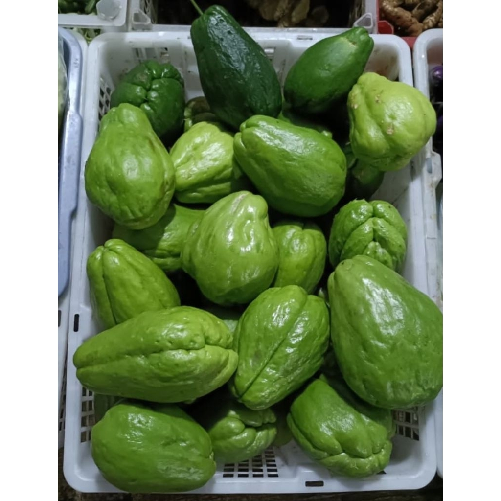 

labu siam/manisah per 1kg