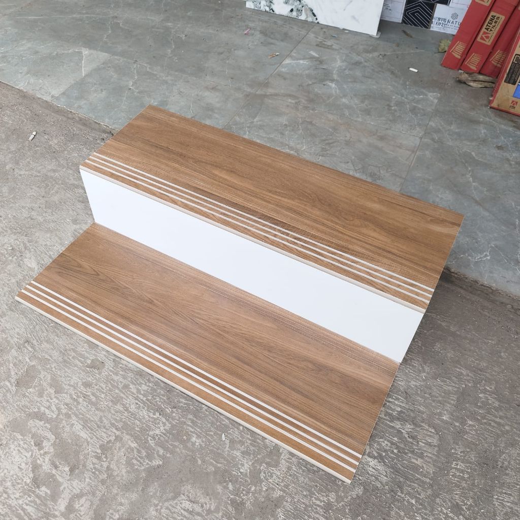 granit tangga pijakan motif kayu doff