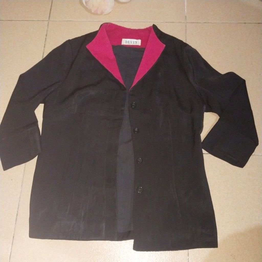 Blazer hitam two tone