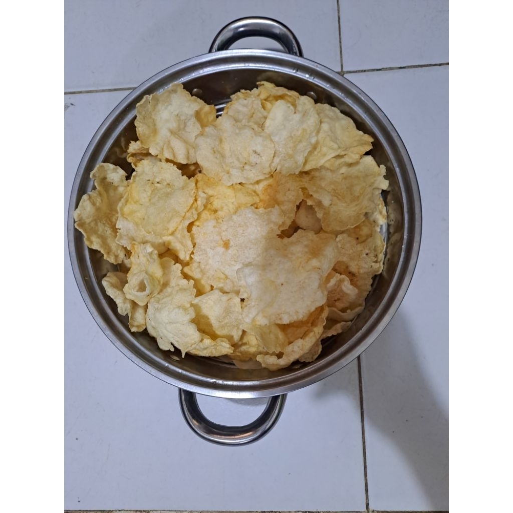 

Emping melinjo super Aceh cap Matahari rasa asin sudah digoreng 200gr siap makan( emping goreng)
