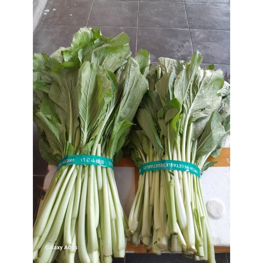 

satu ikat sayur sawi mie ayam