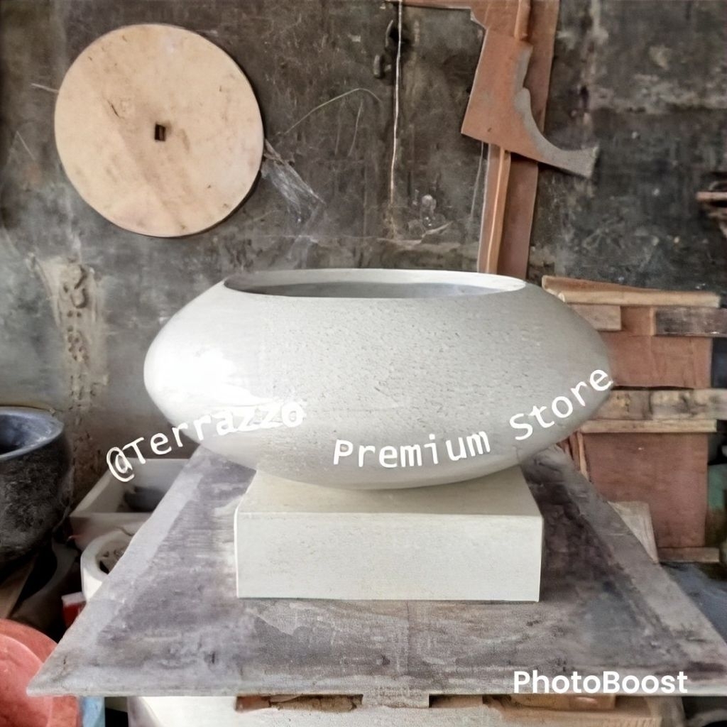pot teraso tipe donat putih glossy