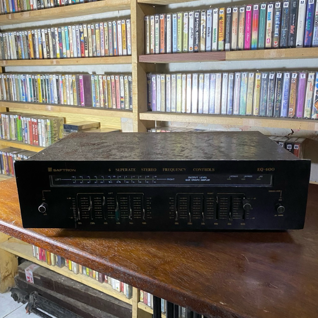 Equalizer Technics SH-Z200 – Stereo Graphic Vintage, Cocok untuk Pajangan Cafe & Studio (Bisa Nego)
