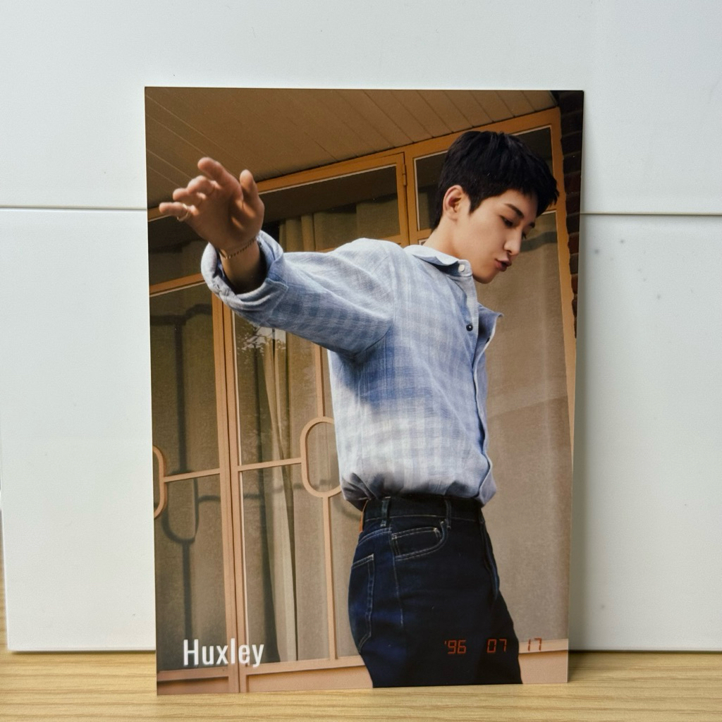 [READY STOCK] Seventeen Wonwoo Official Postcard - HUXLEY B ver.