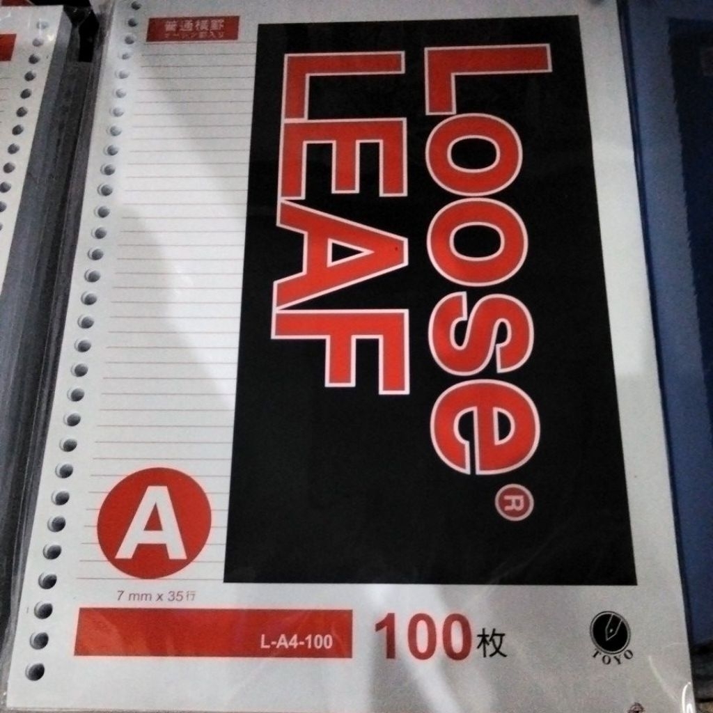 

TOYO LOOSE LEAF A4 100 LEMBAR GARIS