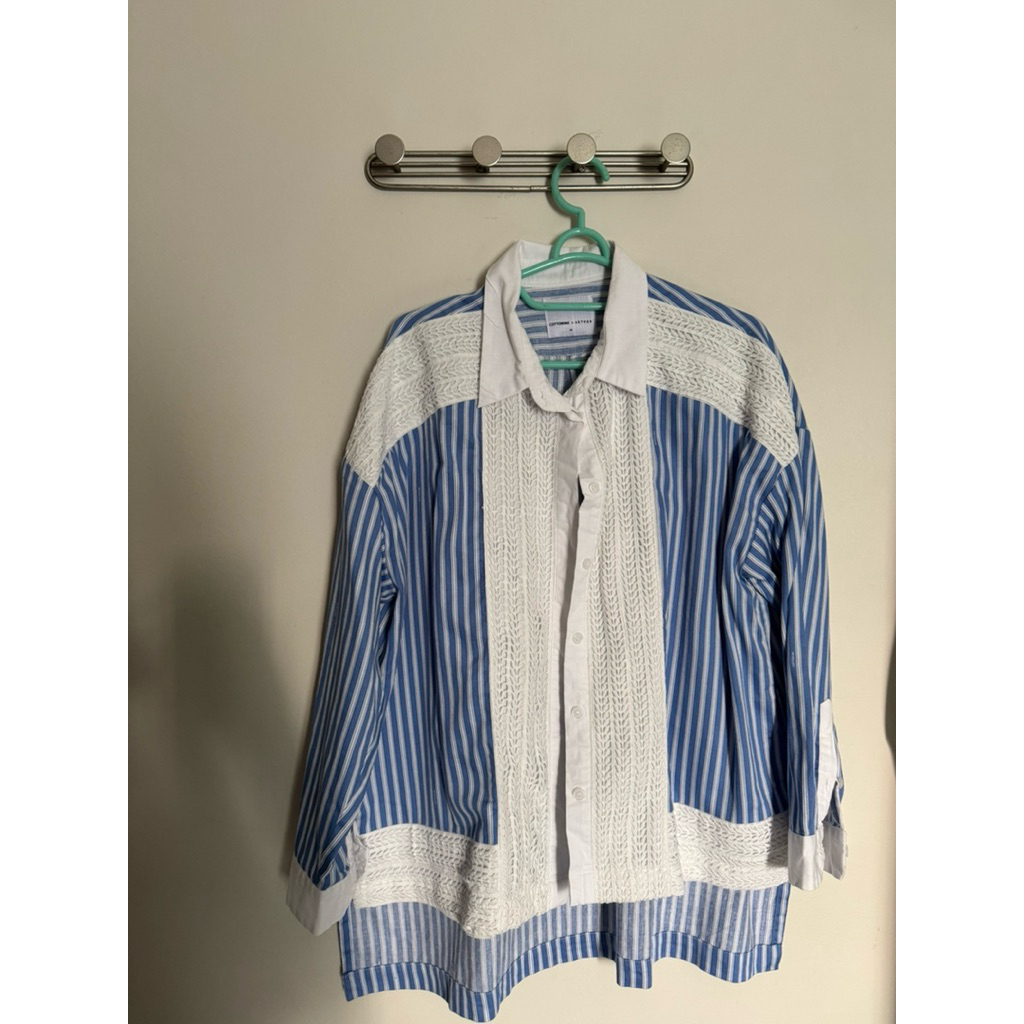 preloved COTTONINK x Artkea - Atasan Kemeja Wanita Navy Lace Rowena