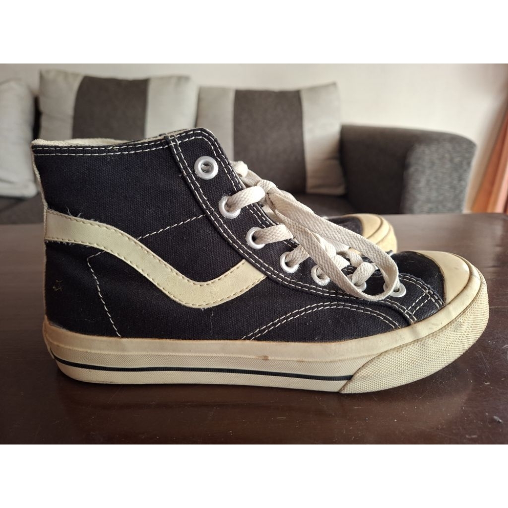 Sepatu wanita Ventela