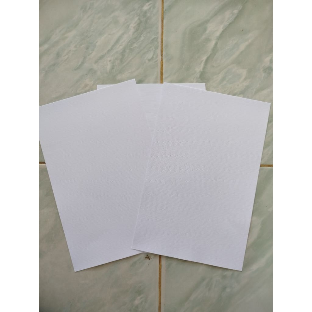 

Kertas linen ukuran F4/Polio / 15 lembar