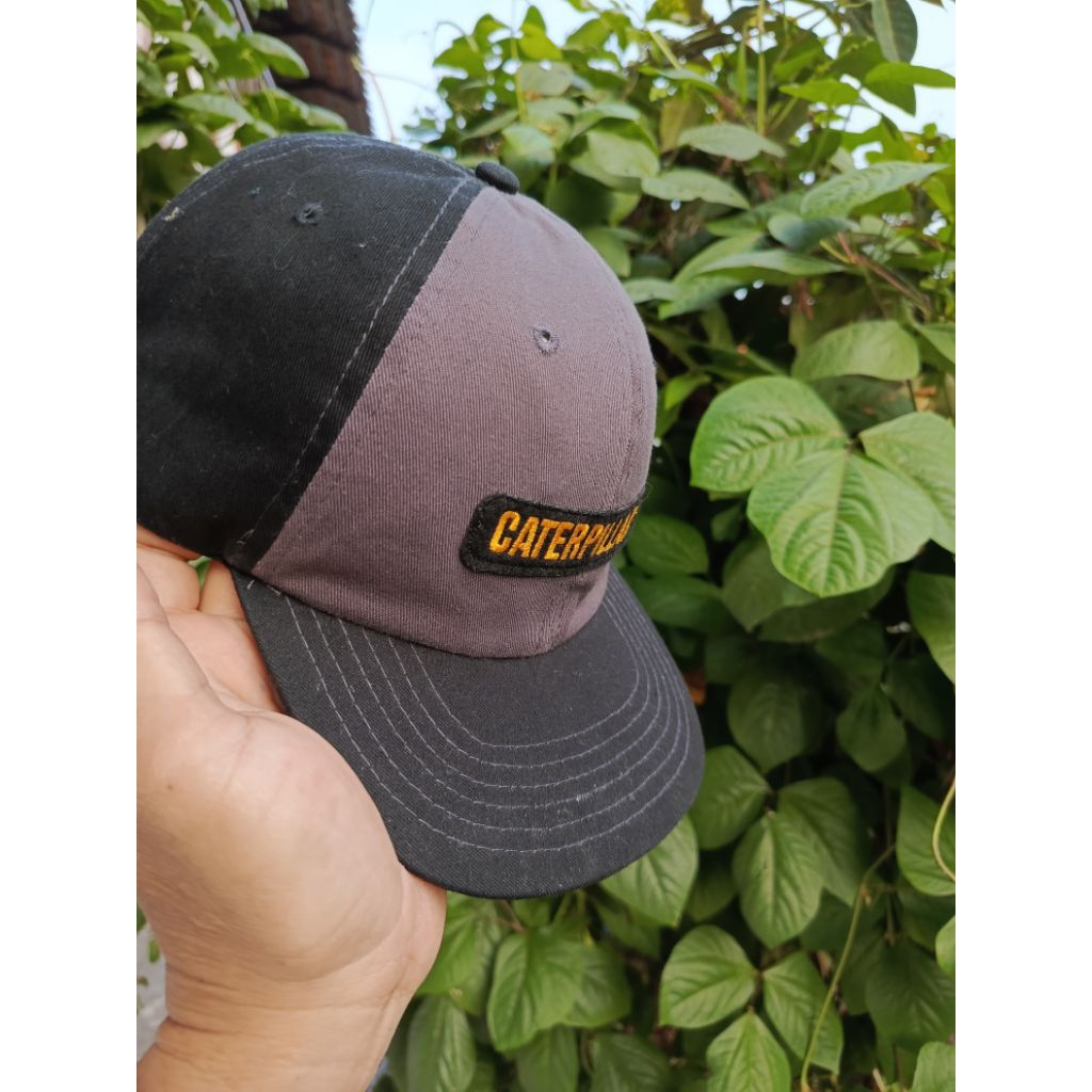 Topi Caterpillar Original