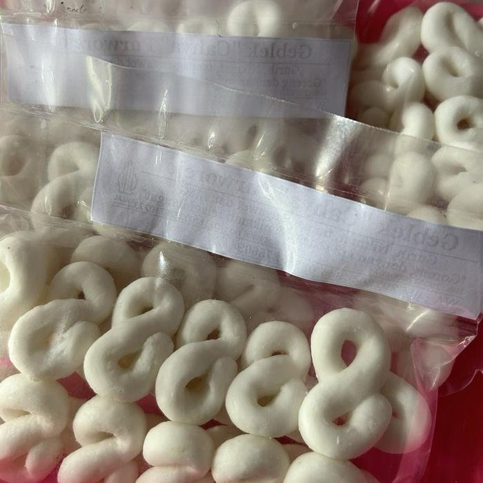 

Geblek Makanan Khas Daerah Purworejo Geblek Binggel Camilan Gorengan Enak Lezat Isi 8pc 1kg Snack Purworejo