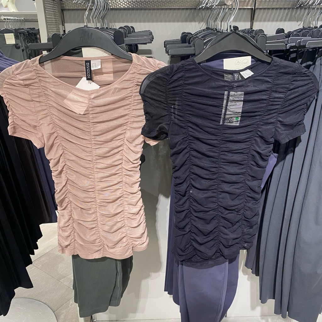 Kaos Kerut H&M Original Store