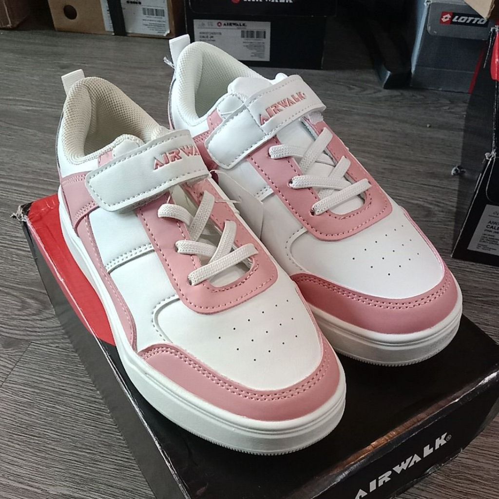 Sepatu AIW Conor JR (EX DISPLAY)