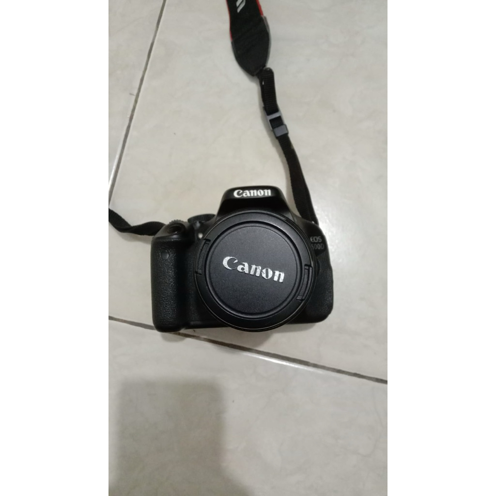 CANON 600D
