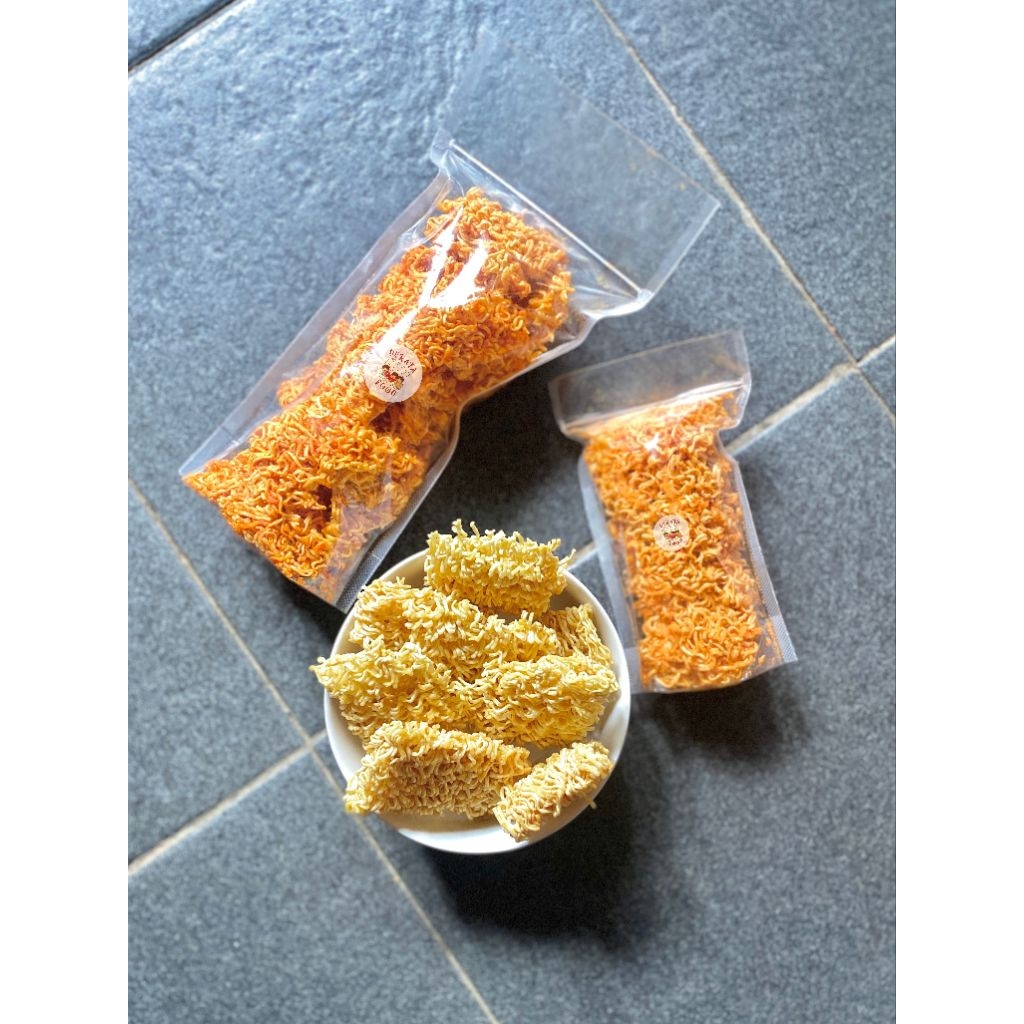 

MIE KERITING KUNING - DERATA FOOD