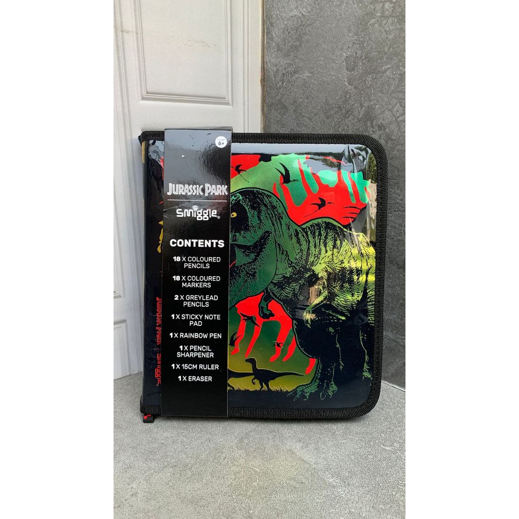 

SMIGGLE X JURASSIC PARK STATIONERY SET - SET ALAT TULIS SMIGGLE