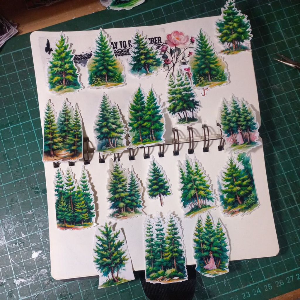 

ARTDOESWORK Pine trees 4 stiker transparant