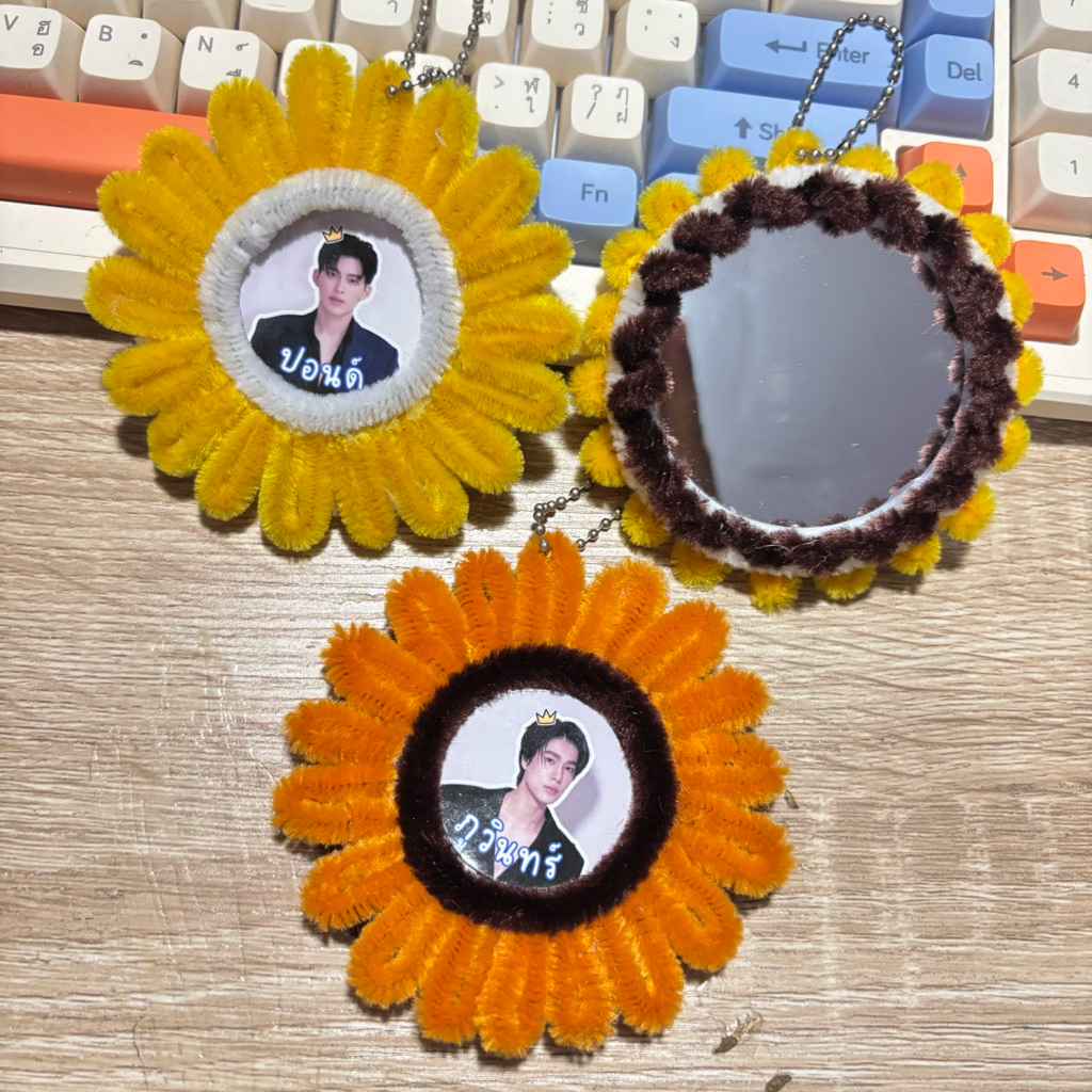 Gantungan Kunci cermin artis thailand pond naravit phuwintang pondphuwin gmmtv we are the series